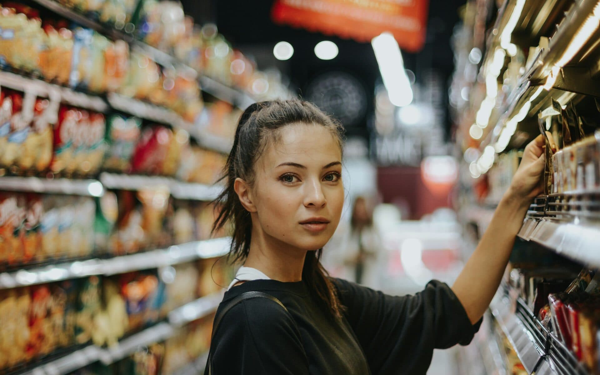 Verkäuferin im Supermarkt – Fachkräfte für den Handel
